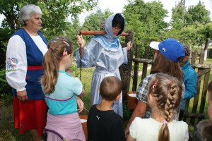 326747_358199040941062_831433650_o